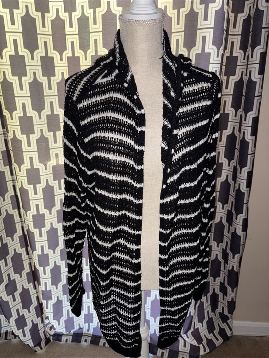 GAP Sweaters - GAP Black and White Open-Front Knit Cardigan